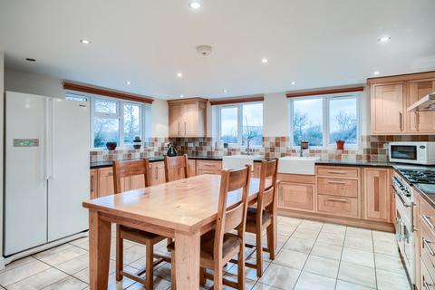 4 bedroom detached house for sale, Hanbury Road Hanbury Bromsgrove, Worcestershire, B60 4BY