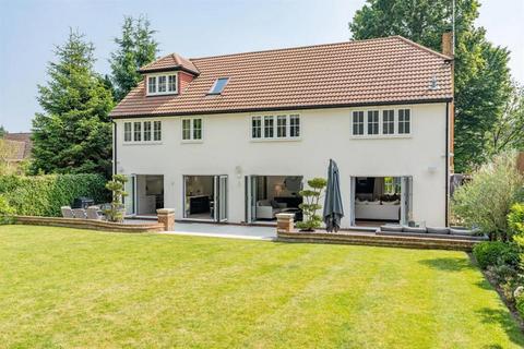 4 bedroom detached house for sale, Longaford Way, Brentwood CM13
