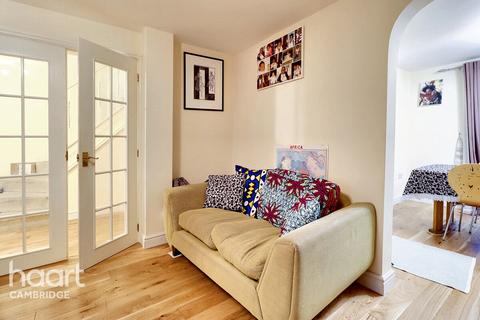 21 The Orchards, Cambridge, CB1 9HD