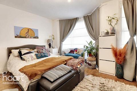 4 bedroom end of terrace house for sale, Northcote Avenue, Southall