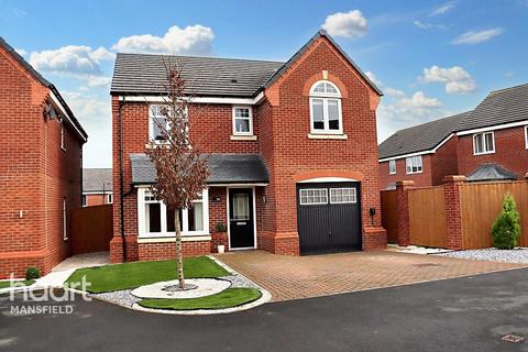 4 bedroom detached house for sale, Honey Bee Gardens, Sutton-in-ashfield