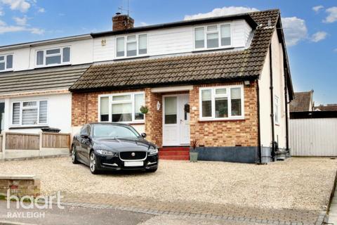 3 bedroom semi-detached house for sale, High Mead, Rayleigh