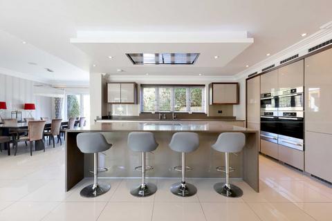 5 bedroom detached house for sale, Woodlands Drive, Beaconsfield, Buckinghamshire, HP9