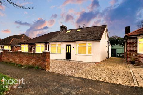 5 bedroom semi-detached bungalow for sale, Vicarage Road, SUNBURY-ON-THAMES