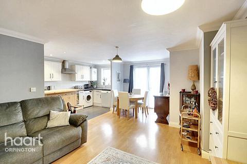 2 bedroom apartment for sale, High Street, Orpington