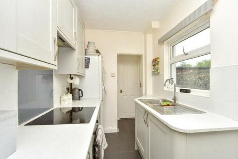 3 bedroom end of terrace house for sale, Shortlands Road, Sittingbourne ME10