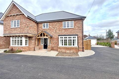 4 bedroom detached house for sale, New Builds @ Mangapp Chase, Burnham-On-Crouch