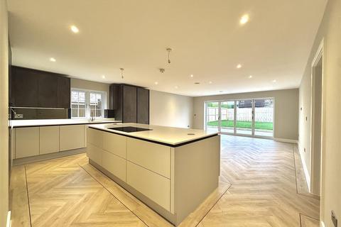 4 bedroom detached house for sale, New Builds @ Mangapp Chase, Burnham-On-Crouch