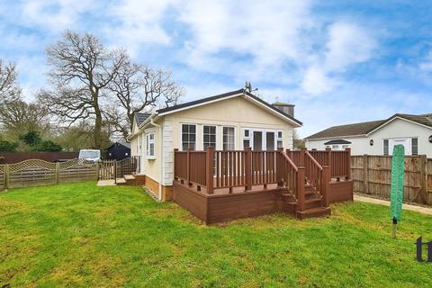 2 bedroom mobile home for sale, Hatfield Broadoaks Road, Bishop's Stortford CM22