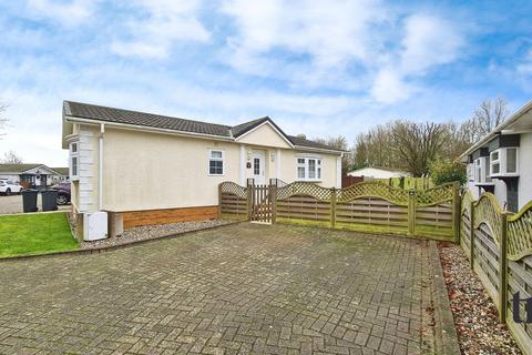 2 bedroom mobile home for sale, Hatfield Broadoaks Road, Bishop's Stortford CM22