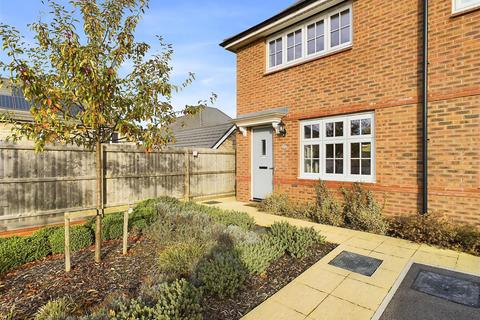 2 bedroom end of terrace house for sale, Brigham Close, Cottenham