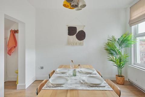 15 North Road, Ashton Gate, Bristol, BS3 2EE