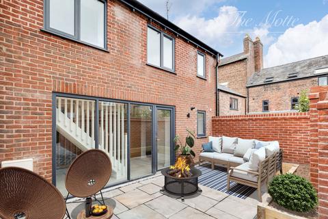 2 bedroom semi-detached house for sale, Blaggs Court, High Street, CW6