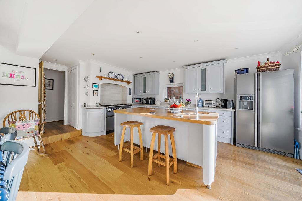 Kitchen / Dining Room