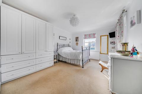 Ashover Vanzell Road, Easebourne, Midhurst, GU29 9BA