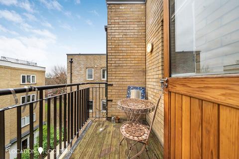 3 bedroom flat for sale, Victorian Grove, Button Court, N16