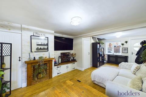 2 bedroom end of terrace house for sale, Queen Street, Chertsey, Surrey, KT16