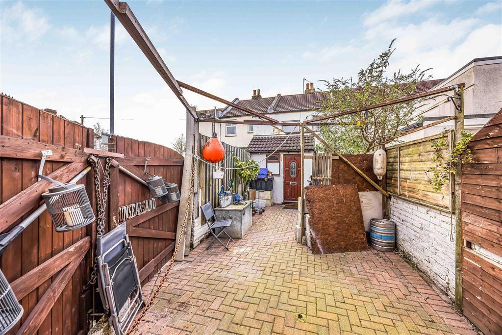 165 Clive Road, Fratton-Small-Portico Marketing-Sol