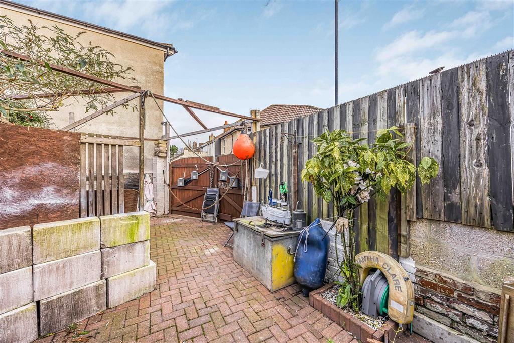 165 Clive Road, Fratton-Small-Portico Marketing-Sol