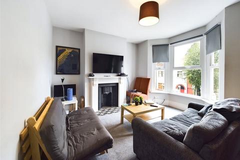 2 bedroom flat for sale, Haroldstone Road, Walthamstow E17