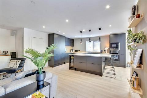 31a Marshall Road, Nottingham, NG3 6HS