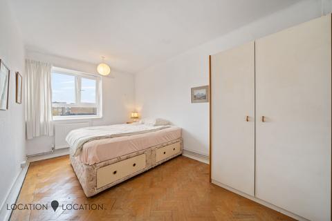 1 bedroom flat for sale, Lordship Terrace, Denman House Lordship Terrace, N16