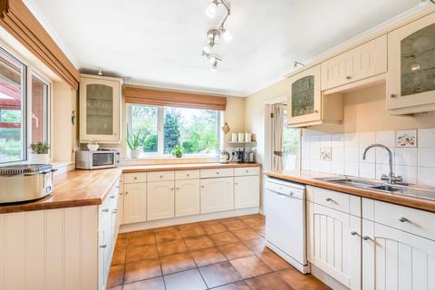 4 bedroom detached house for sale, Barkham Road, Wokingham RG41