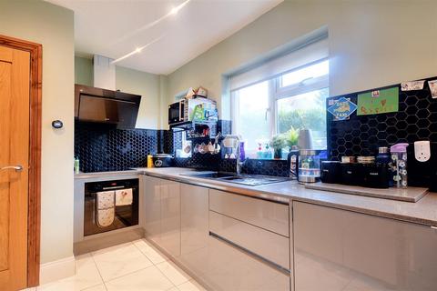 3 bedroom end of terrace house for sale, Allendale Avenue, Nottingham