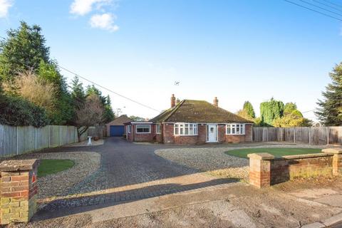 2 bedroom detached bungalow for sale, Bury Road, Brandon IP27