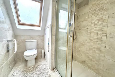 21 Coronation Road, Burnham-on-crouch, CM0 8HW