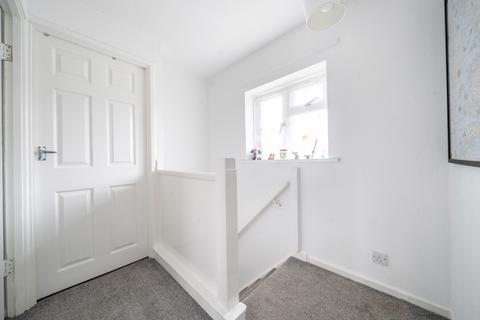 2 Spreckley Close, Henlow, SG16 6HY