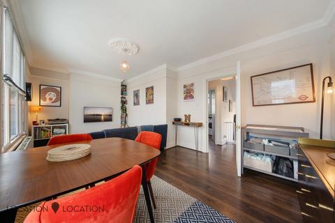 2 bedroom end of terrace house for sale, Brookfield Road, London, E9