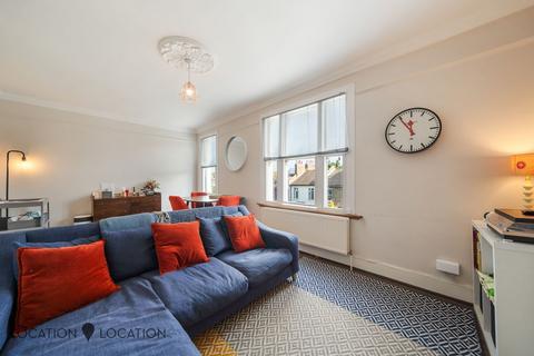 2 bedroom end of terrace house for sale, Brookfield Road, London, E9