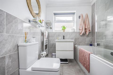 93 Scratchface Lane, Havant, PO9 3NH