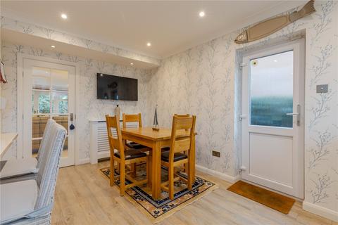 6 Birch Grove, Cobham, KT11 2HR