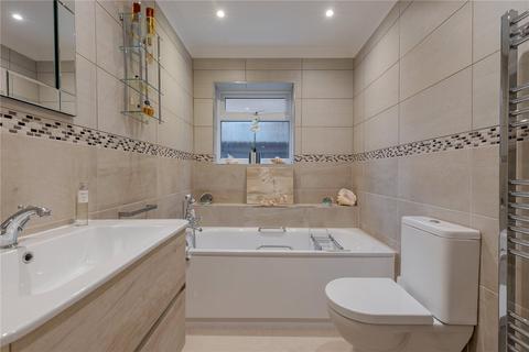6 Birch Grove, Cobham, KT11 2HR