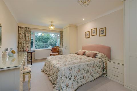 6 Birch Grove, Cobham, KT11 2HR