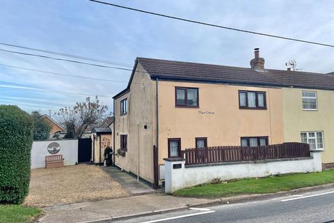 3 bedroom semi-detached house for sale, High Road, Guyhirn