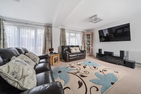 4 bedroom house for sale, Denton Way, Frimley, Camberley GU16