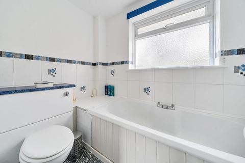 3 Denton Way, Frimley, Camberley, GU16 8UQ