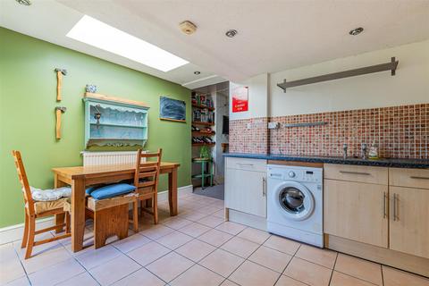 3 bedroom end of terrace house for sale, Summerfield Avenue, Cardiff CF14