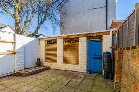 3 bedroom end of terrace house for sale, Summerfield Avenue, Cardiff CF14