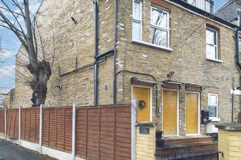 1 bedroom flat for sale, Hartley Road, Bushwood E11