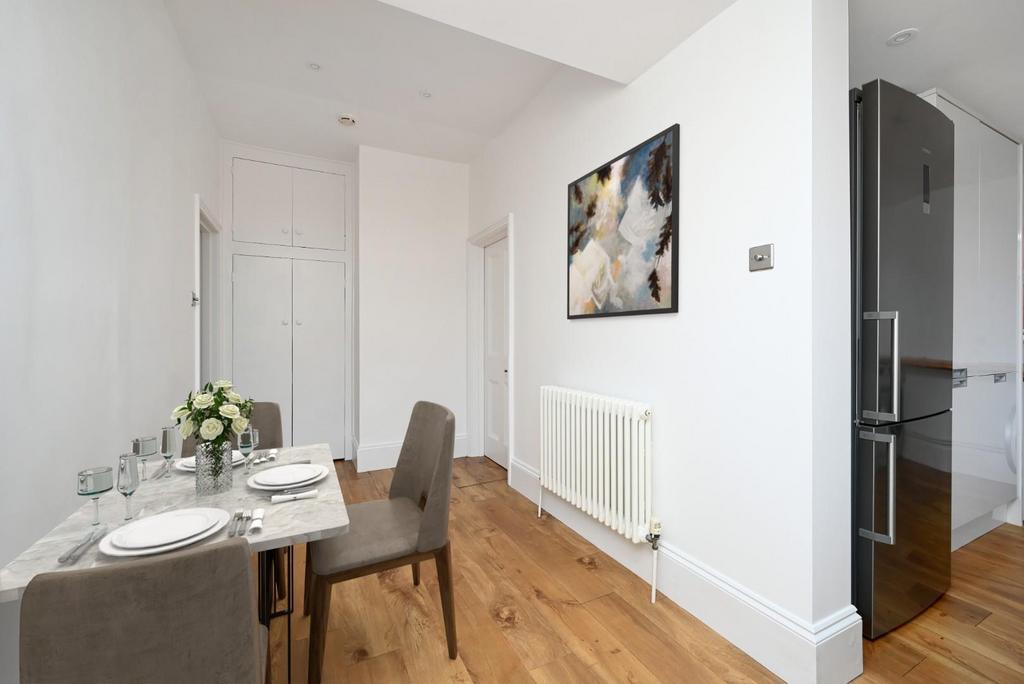 Flat-6-8-grand-avenue-bn32lf?20?285?29 copy.jpg