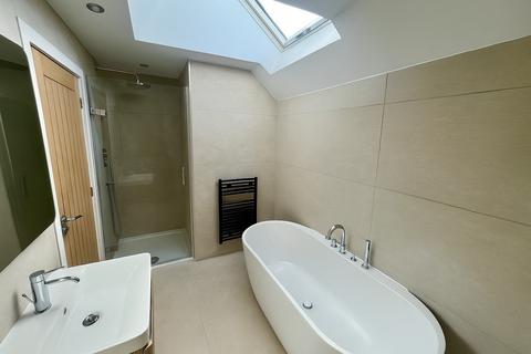 4 bedroom detached house for sale, Woodford, SK7