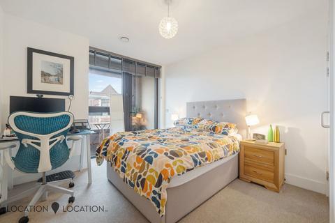 1 bedroom apartment for sale, Kingsland High Street, London, E8