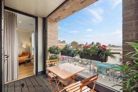 1 bedroom apartment for sale, Kingsland High Street, London, E8