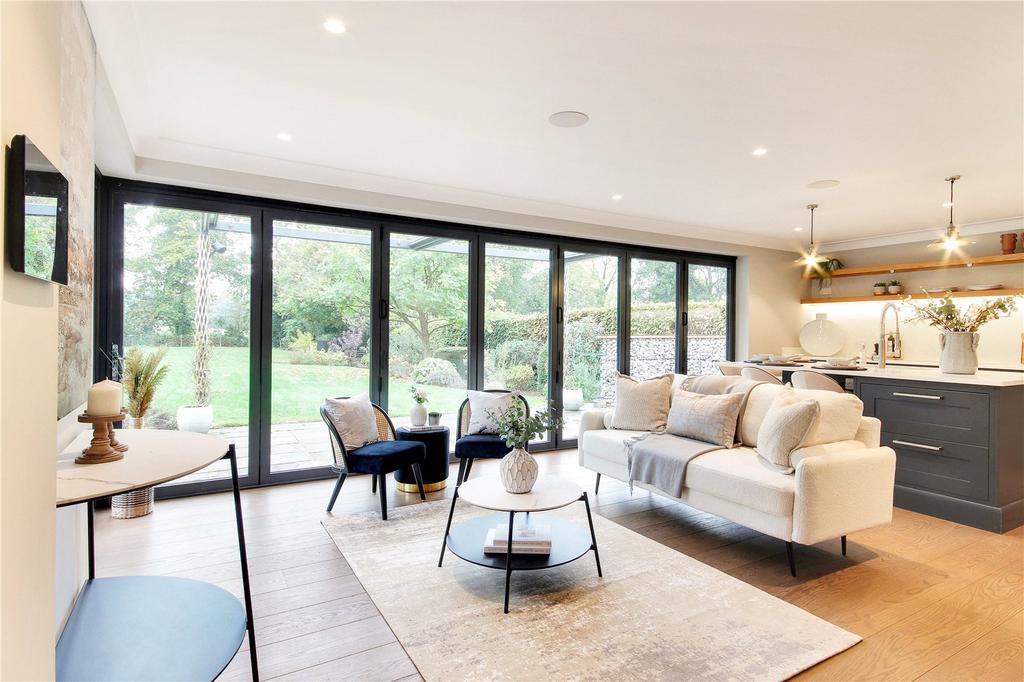 Kitchen/Breakfast Rm