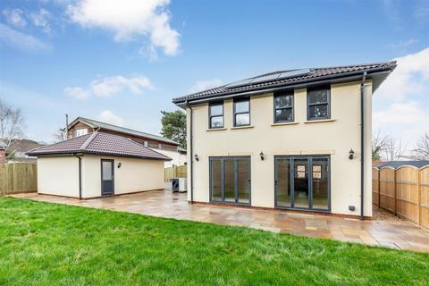 4 bedroom detached house for sale, Station Road, Bristol BS10