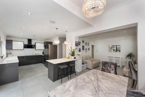 18 First Avenue, Bexleyheath, DA7 5SX